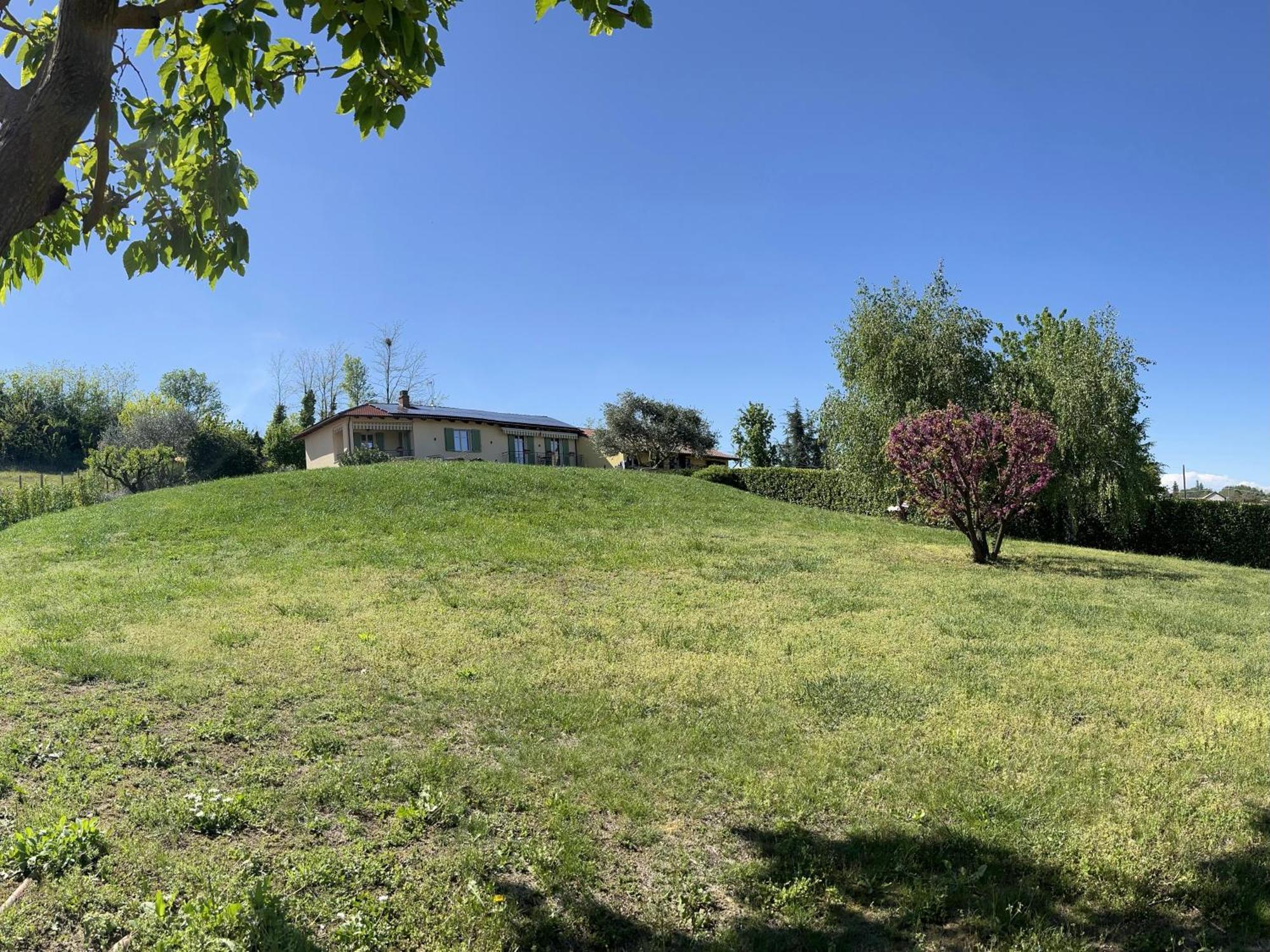 Cascina Il Volo Bed & Breakfast Moncalvo Luaran gambar
