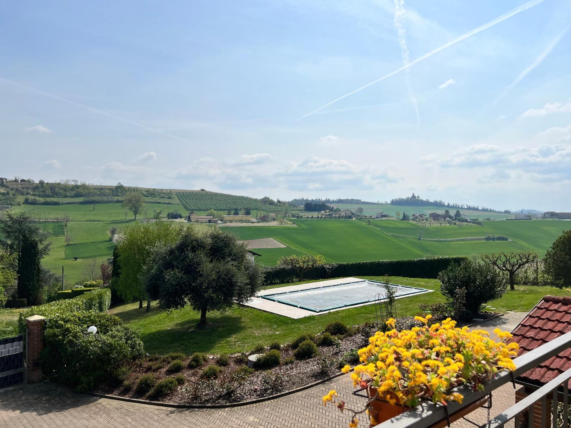 Cascina Il Volo Bed & Breakfast Moncalvo Luaran gambar