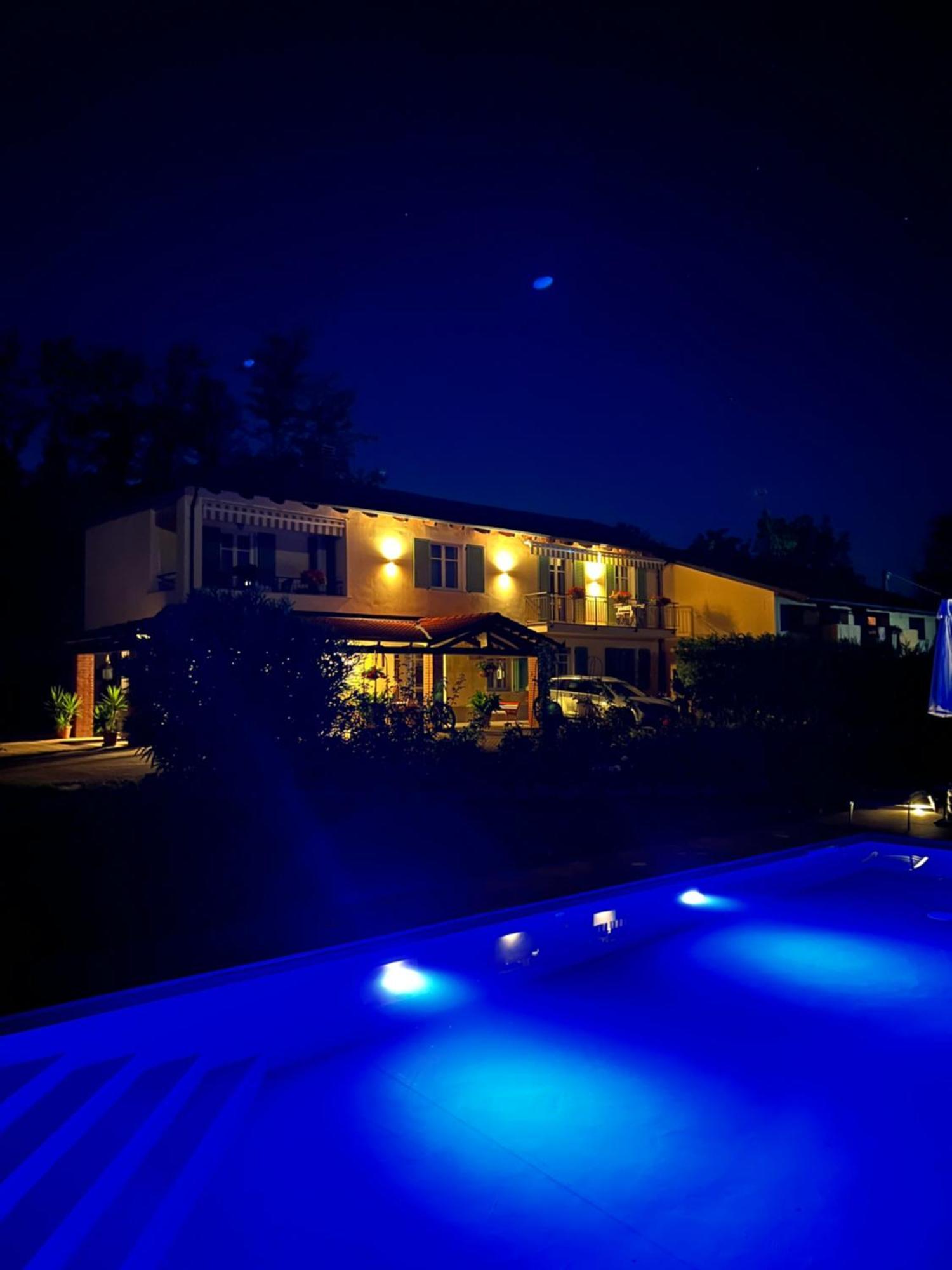 Cascina Il Volo Bed & Breakfast Moncalvo Luaran gambar