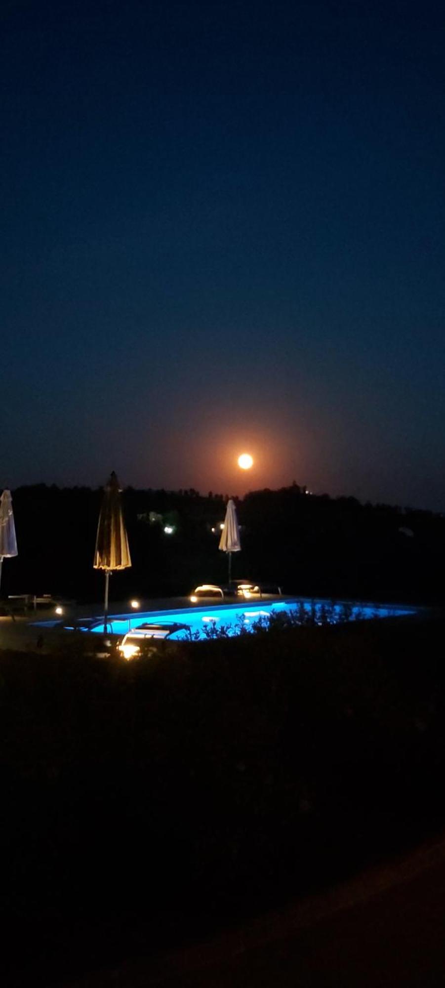 Cascina Il Volo Bed & Breakfast Moncalvo Luaran gambar