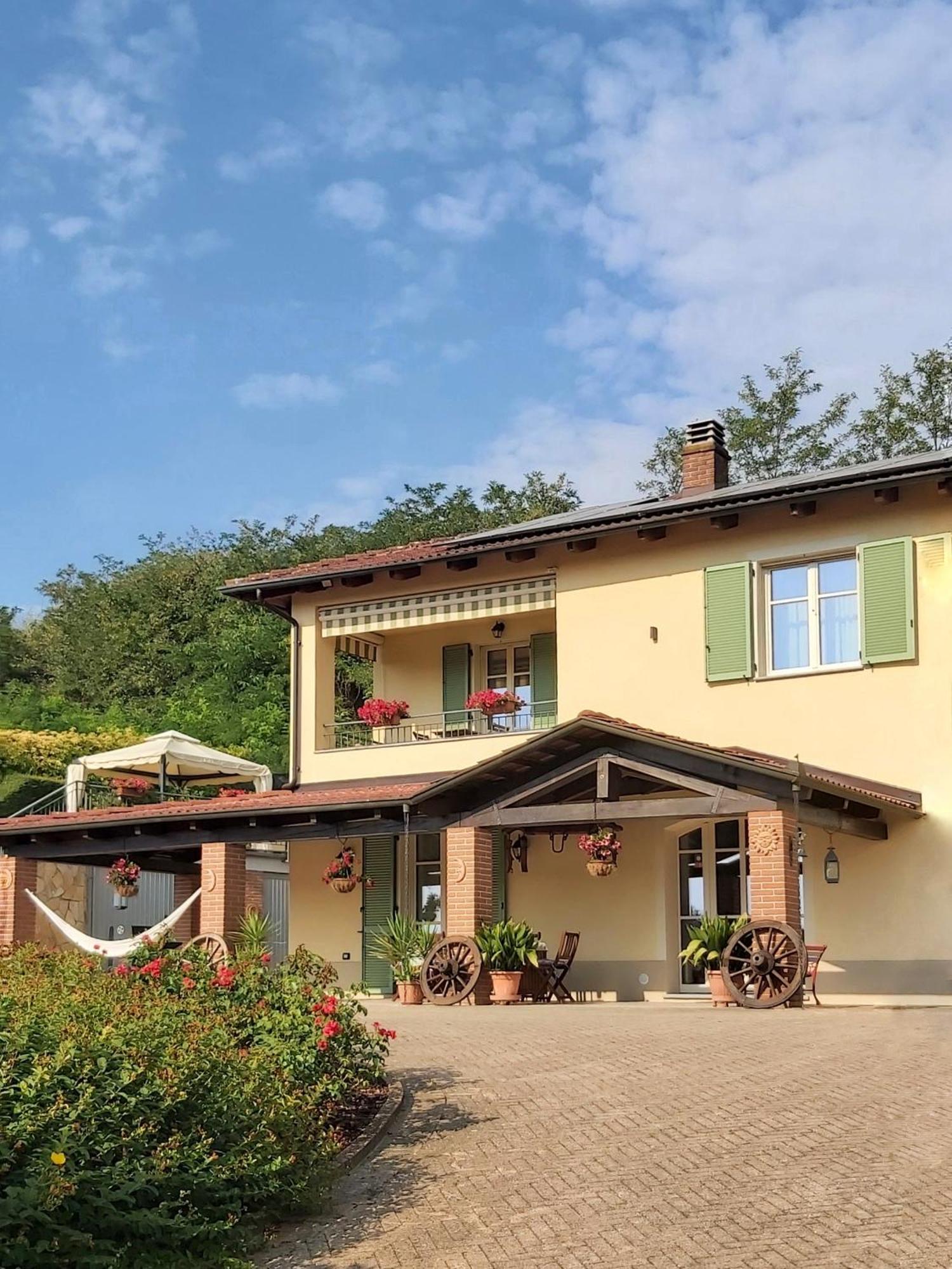 Cascina Il Volo Bed & Breakfast Moncalvo Luaran gambar